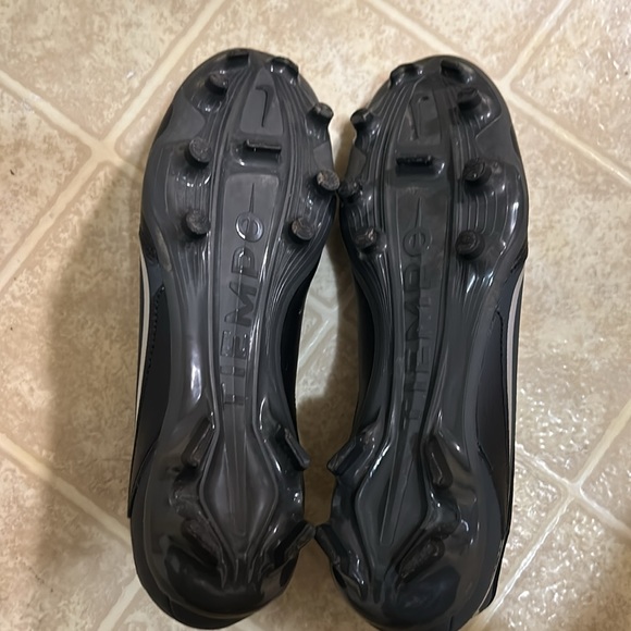 Soccer Cleats - Picture 4 of 4